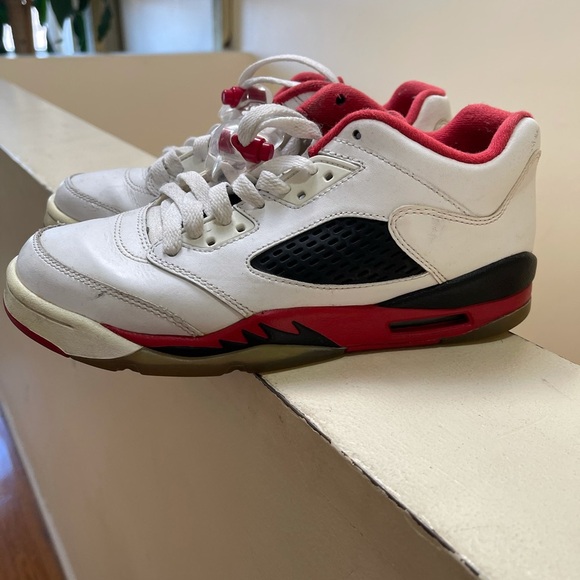 Air Jordan - Picture 4 of 4